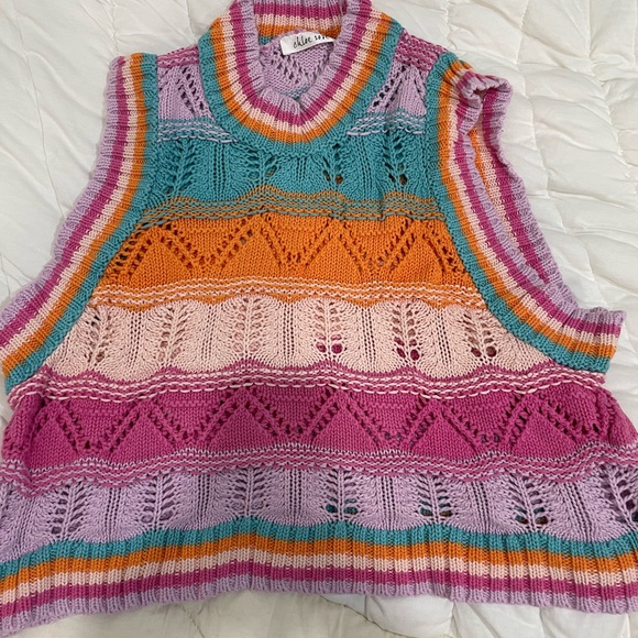 CHLOE ROSE SWEATER VEST - Picture 1 of 1